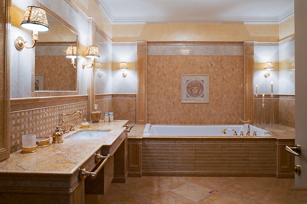 современный дизайн ванной комнаты светильники на стенах