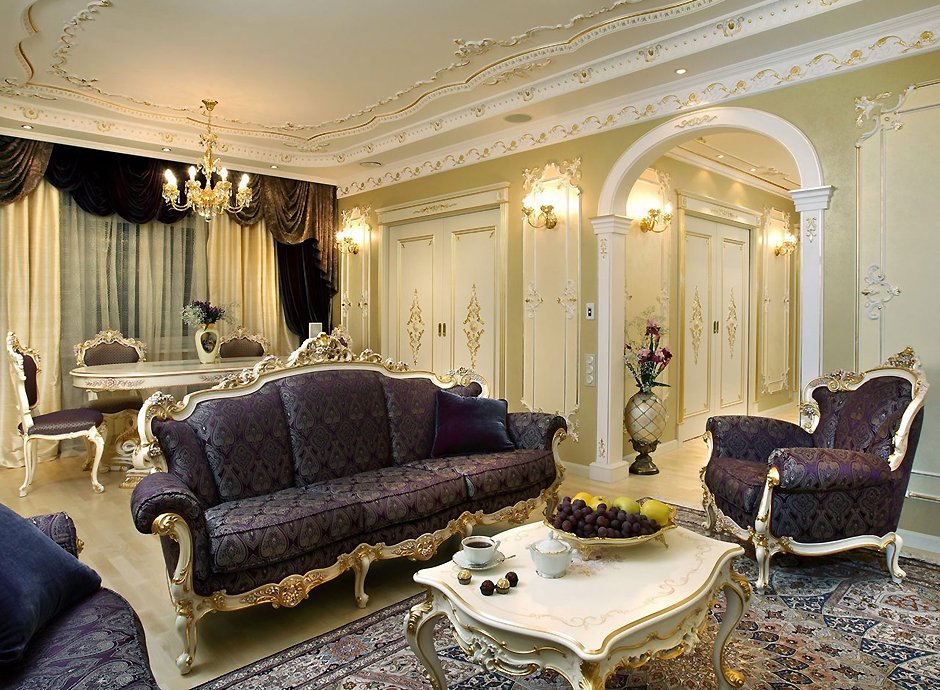 Интерьер гостиной комнаты в стиле барокко с аркой