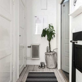 Дизайн узкого коридора в скандинавском стиле