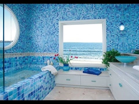 Арочное окно в ванной комнате